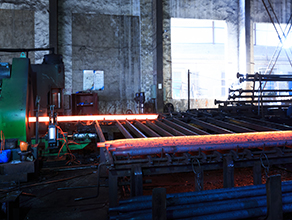 A Guide to Selecting Seamless Steel Tubes for Petroleum Cracking: Core Elements to Ensure Safety and Efficiency in Oil and Gas Extraction