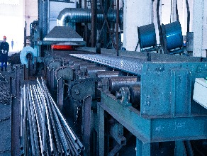 Analysis of Main Causes and Solutions for Seamless Steel Tube Cracking 